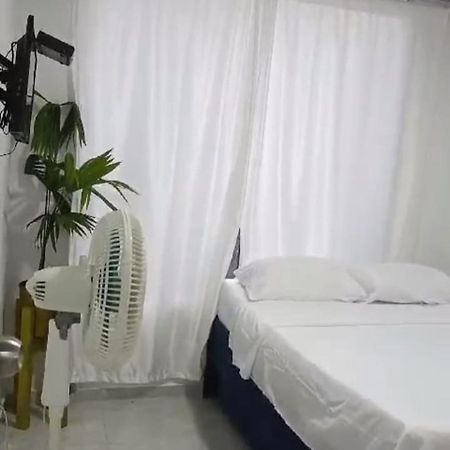 Hostal Javi ซันตามาร์ตา ภายนอก รูปภาพ